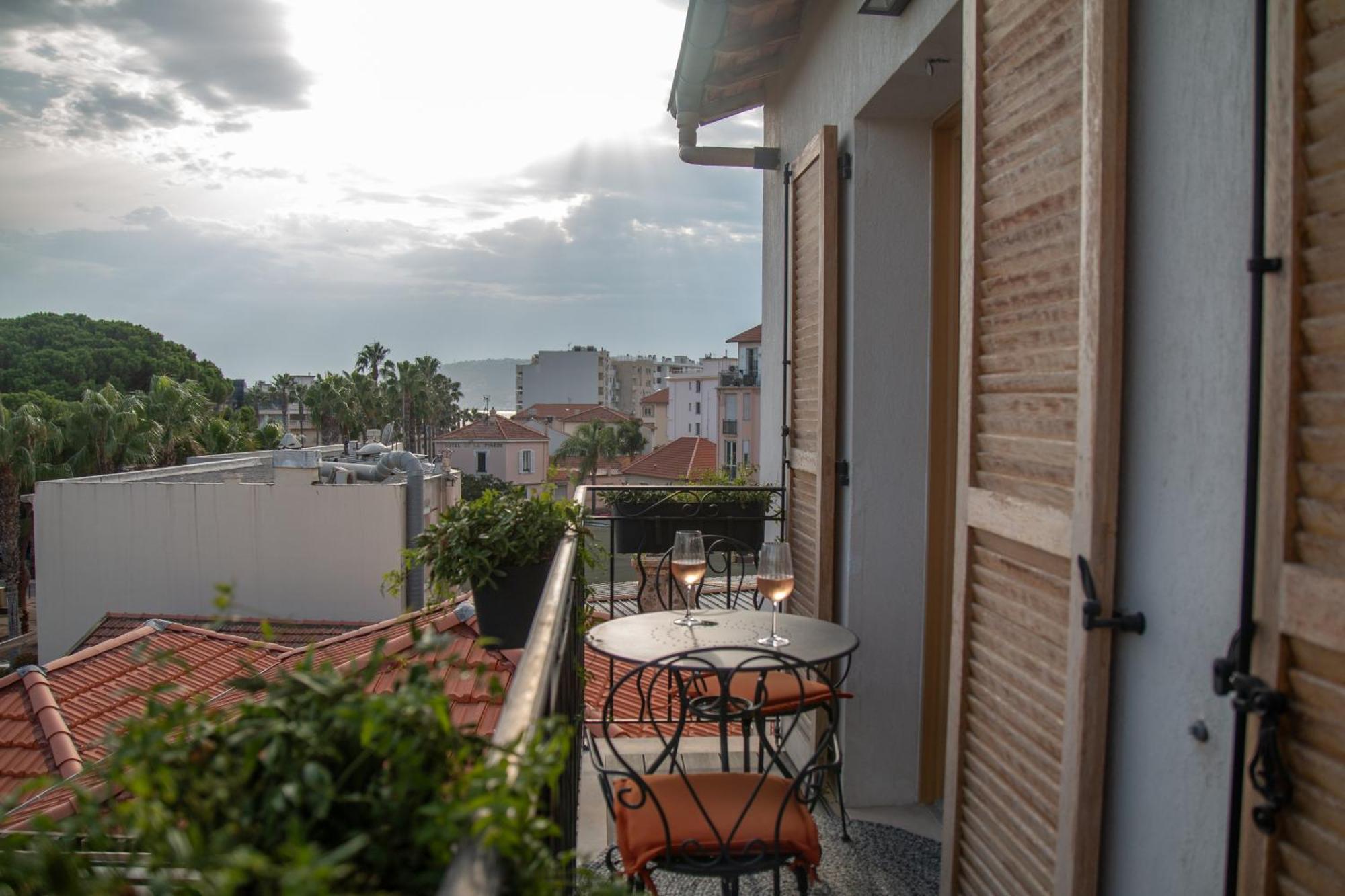 Unique Boutique Hotel Antibes Juan-Les-Pins Ngoại thất bức ảnh